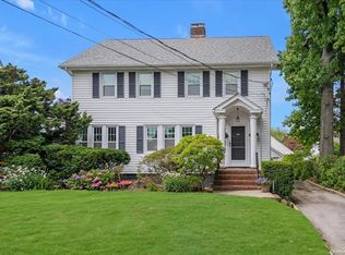 1382 Kew Ave, Hewlett, NY 11557