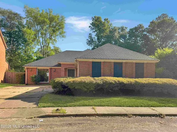 74 Robinwood Pl, Jackson, MS 39211