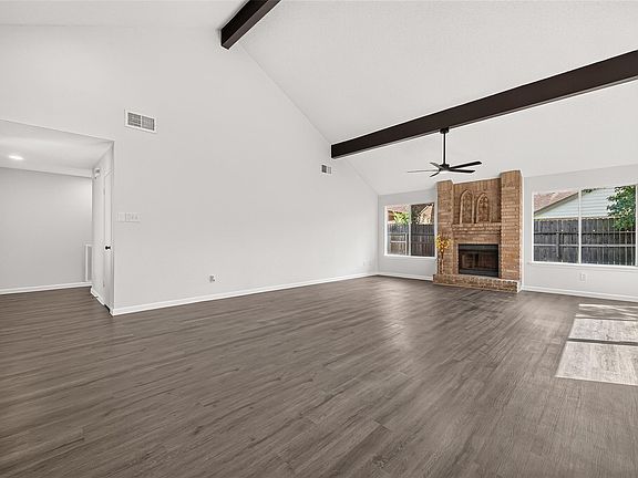 4th image of 3219 Westwick Dr