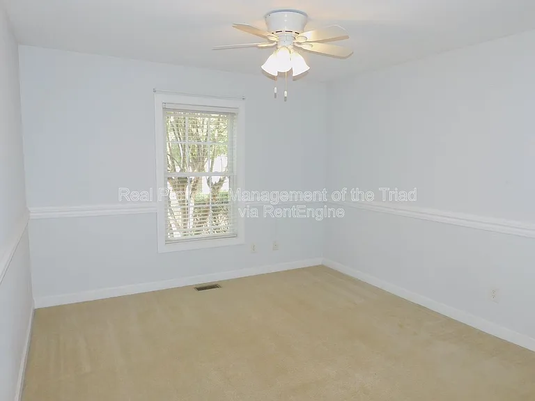 2804 Mitchell Wood Dr — Photo 16