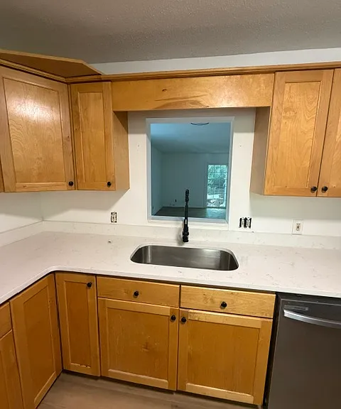 390 Micasa Dr — Photo 2