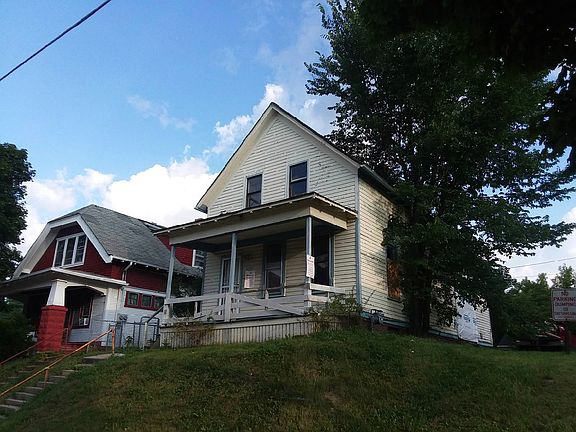 4th image of 115 W Burleigh St
