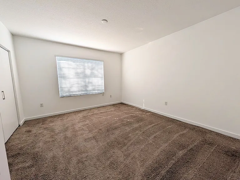 3484 NW 13th St — Photo 25