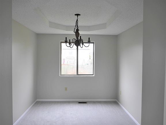 4th image of 8447 Priestley Dr