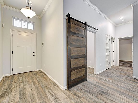 3rd image of 18313 Groveton Blvd