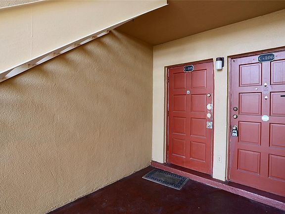3rd image of 1000 Lake Of The Woods Blvd APT C106