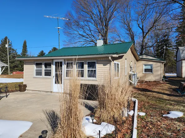 3008 N Henderson Lake Rd, Lupton, MI 48635