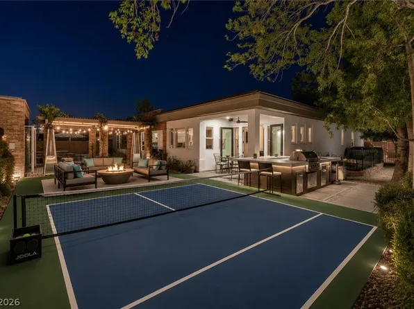 48 Panorama Crest Ave, Las Vegas, NV 89135