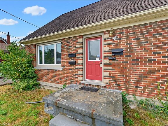 3rd image of 25 Meinzinger Ave