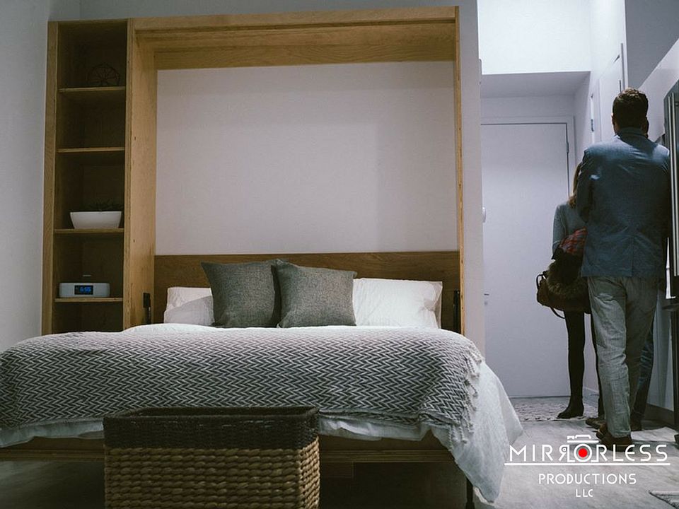 2nd image of 240 Algoma Blvd #302