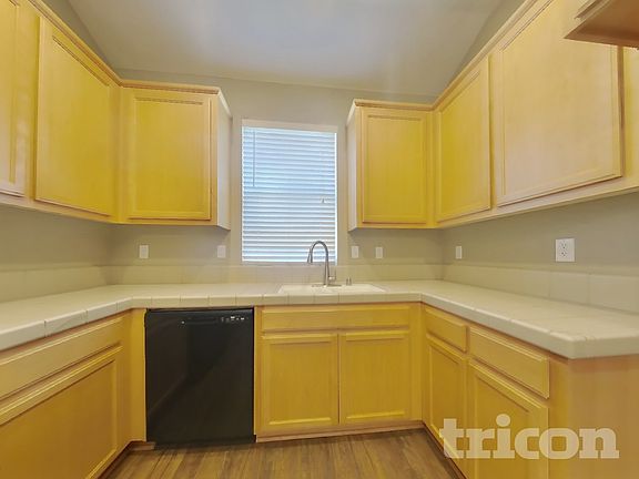 4th image of 5518 Savage Ave