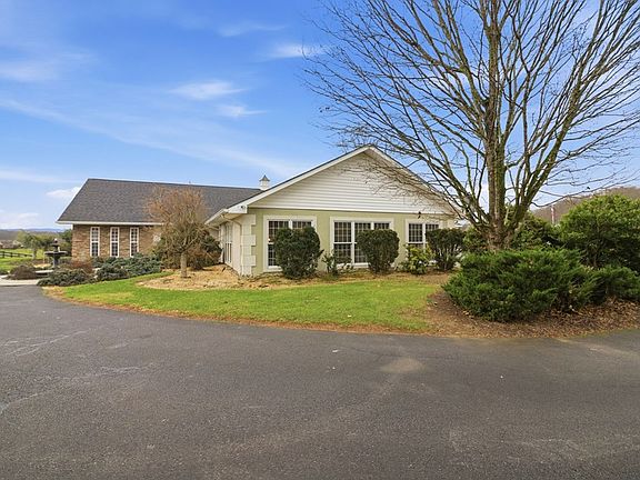 3rd image of 22120 Flame Leaf Dr