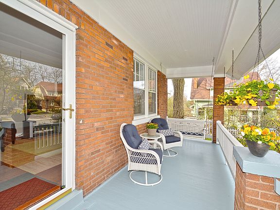 5th image of 3215 Lookout Dr