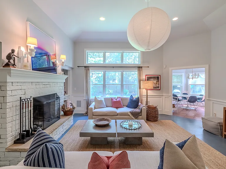 16 Ocean Pkwy — Photo 4