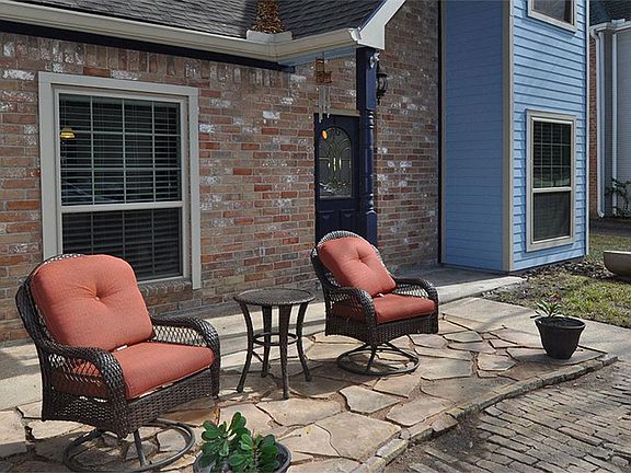 2nd image of 3318 Lakehaven Dr