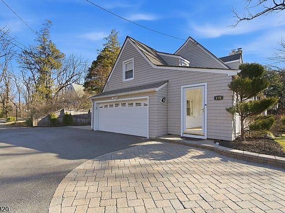 3rd image of 170 New Providence Rd