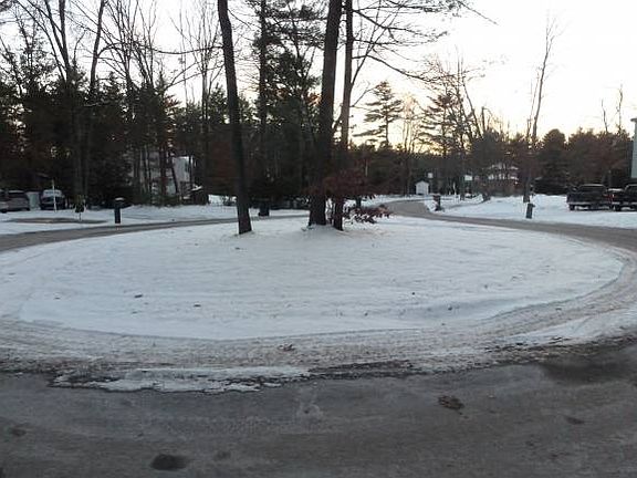 3rd image of 5 Wyandot Cir