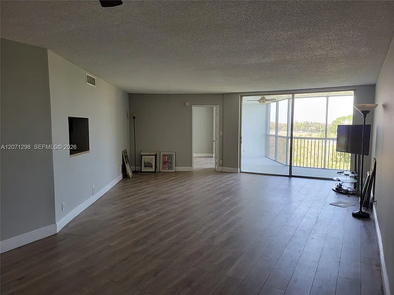 3090 N Course Dr #405 — Photo 8