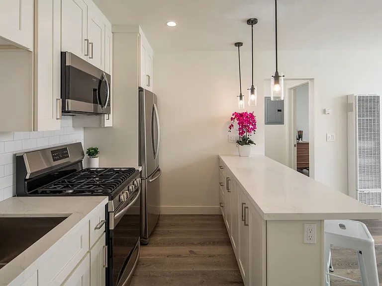 Sierra Street TIC (321 El Segundo/Palm LLC) — Photo 27