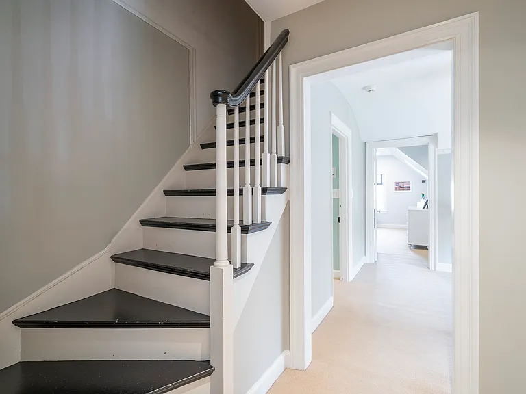 601 Harriton Rd — Photo 29