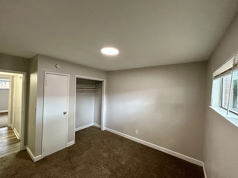 2506 Redbud Ln — Photo 16