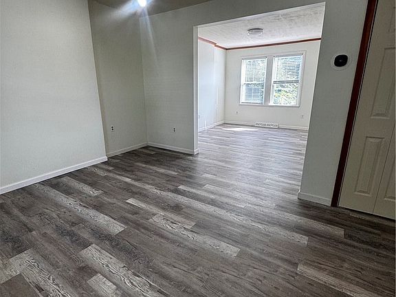3rd image of 790 Highland Ave