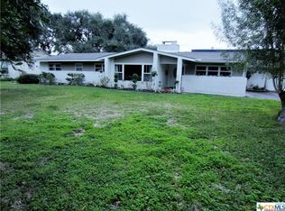 601 Lawndale Ave, Victoria, TX 77901