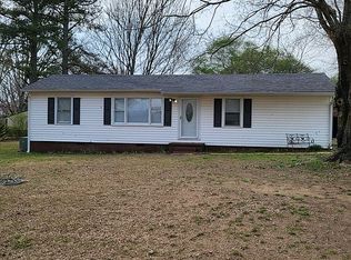 17031 Hall Rd, Athens, AL 35613