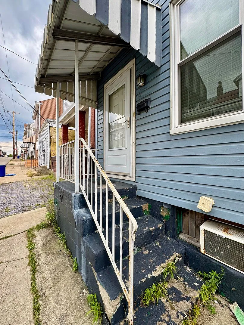 419 Taylor Street (Full Service) — Photo 2