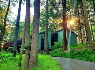 59 Thresher Rd, Hampden, MA 01036