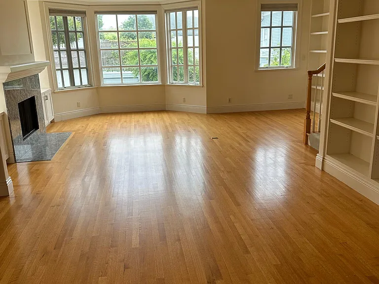 22 Laurel St — Photo 12