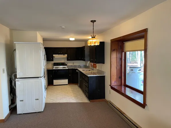 16 Hale St #B, Brunswick, ME 04011