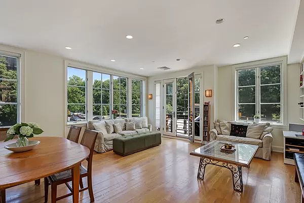 1st image of 14 Prospect Park W #2