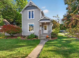 828 E 8th St, Traverse City, MI 49686