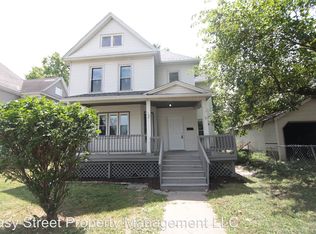 621 W 15th St, Davenport, IA
