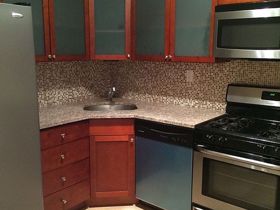 3rd image of 2828 W 16th St APT 3C