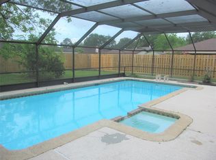 805 Birdsong Dr, Baytown, TX 77521