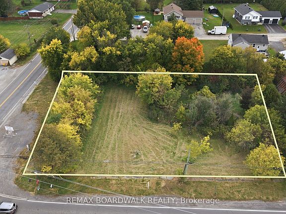 3rd image of 4 County Road 17 Rd