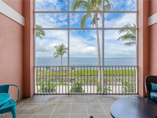 2745 1st St, Fort Myers, FL