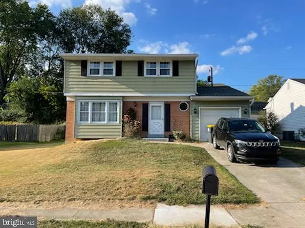 302 Darwin Dr, Newark, DE 19711