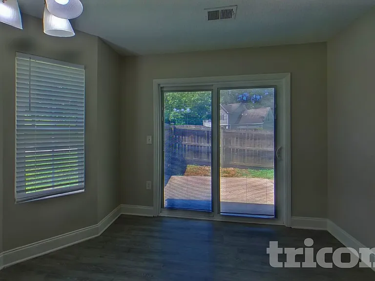 184 Park Place Dr — Photo 5