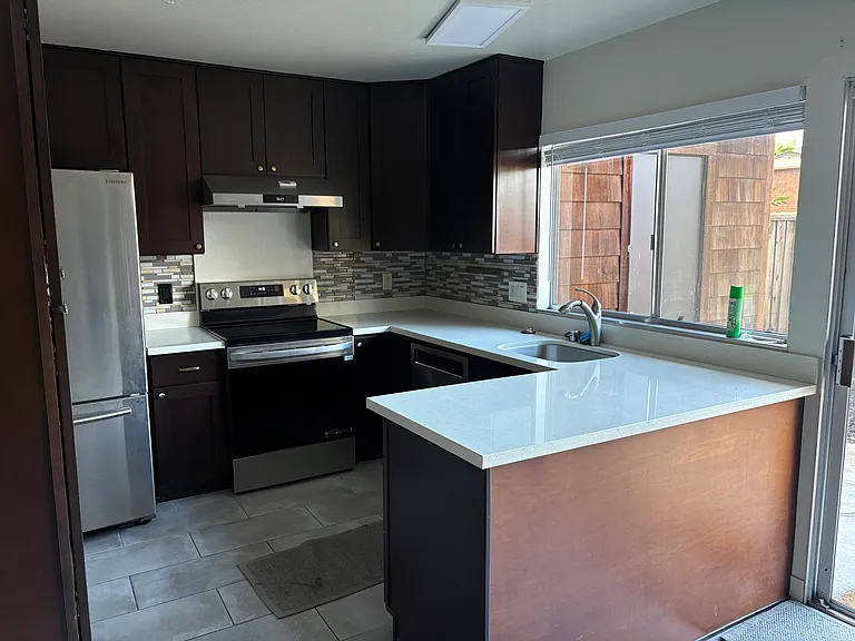 4128 Ravenwood Pl — Photo 3