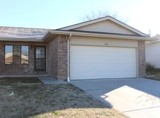 3126 S Pinecrest St, Wichita, KS 67210