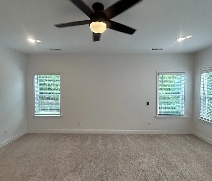 730 Mirkwood Ave — Photo 9