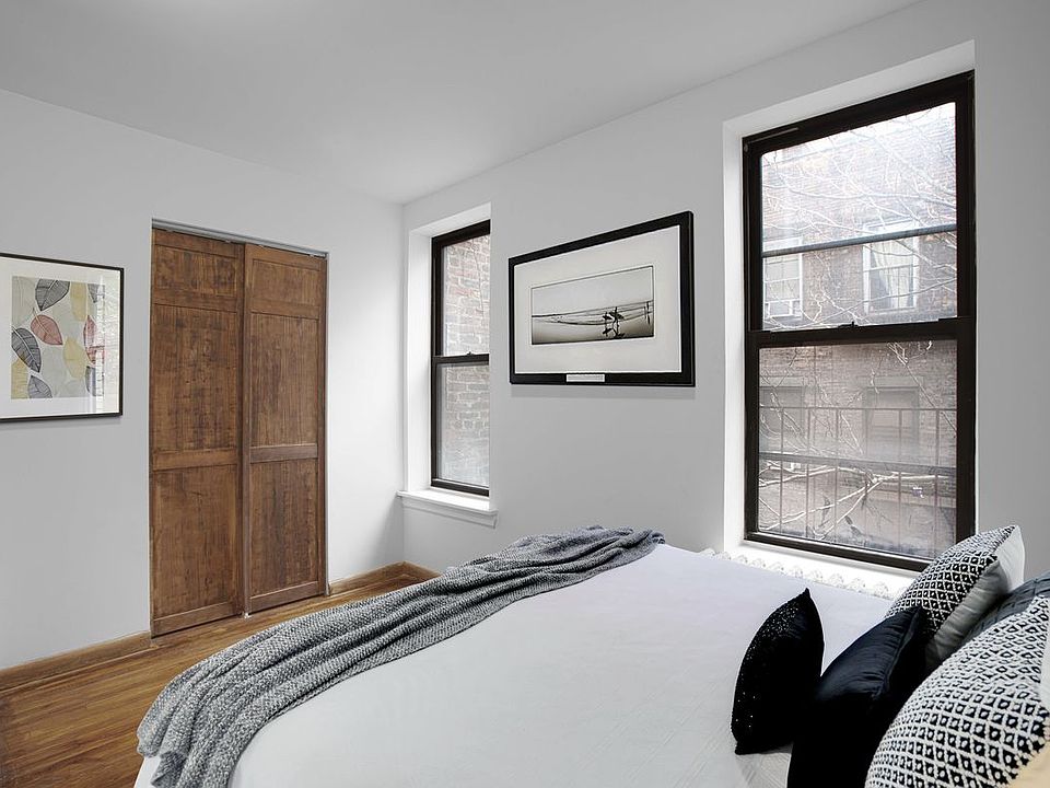1st image of 34 Saint Marks Pl APT 4