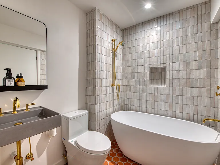 7 Chatfields Ln — Photo 11