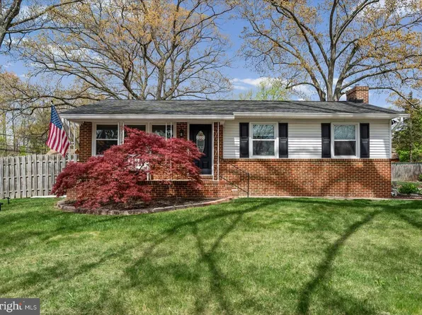 1237 Hillcreek Rd, Pasadena, MD 21122