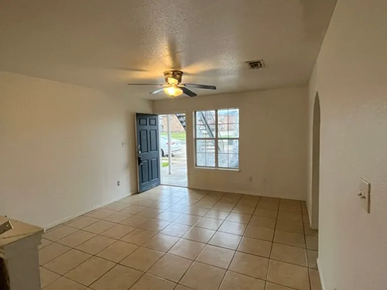 3001 Cantabrian Dr #A — Photo 4