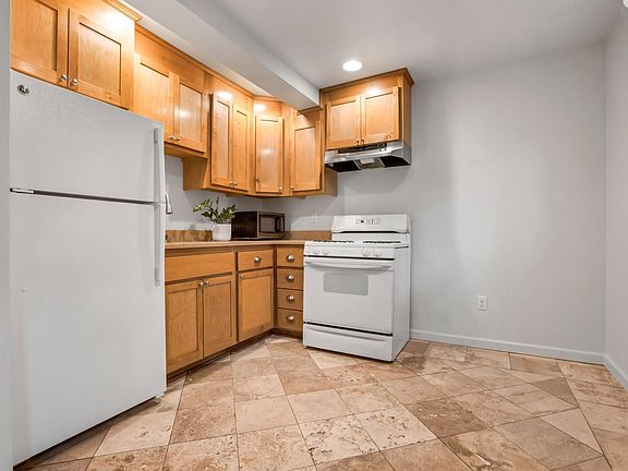 5th image of 2201 NW 62nd St #2211-1/2