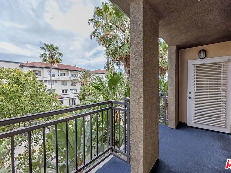 6020 Seabluff Dr #302 — Photo 24
